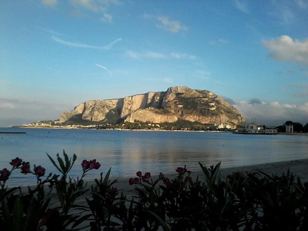 Casa Lunastella Locazione Turistica Mondello Ngoại thất bức ảnh